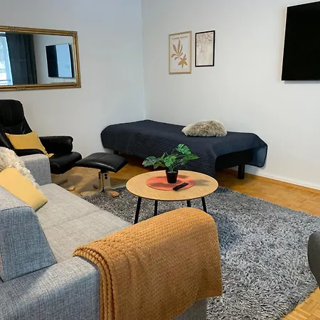 2br Am7, Free Parking, Big Balcony
